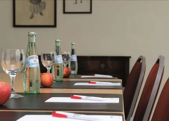 Sorat Brandenburg Отель Бранденбург